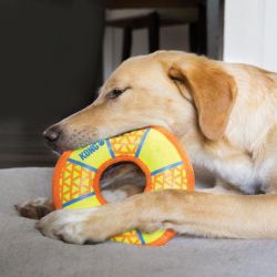 Hund med kong legetøj - Impact Ring