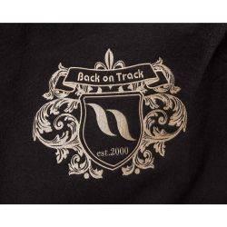 Back On Track William Uld Ridedækken - Logo